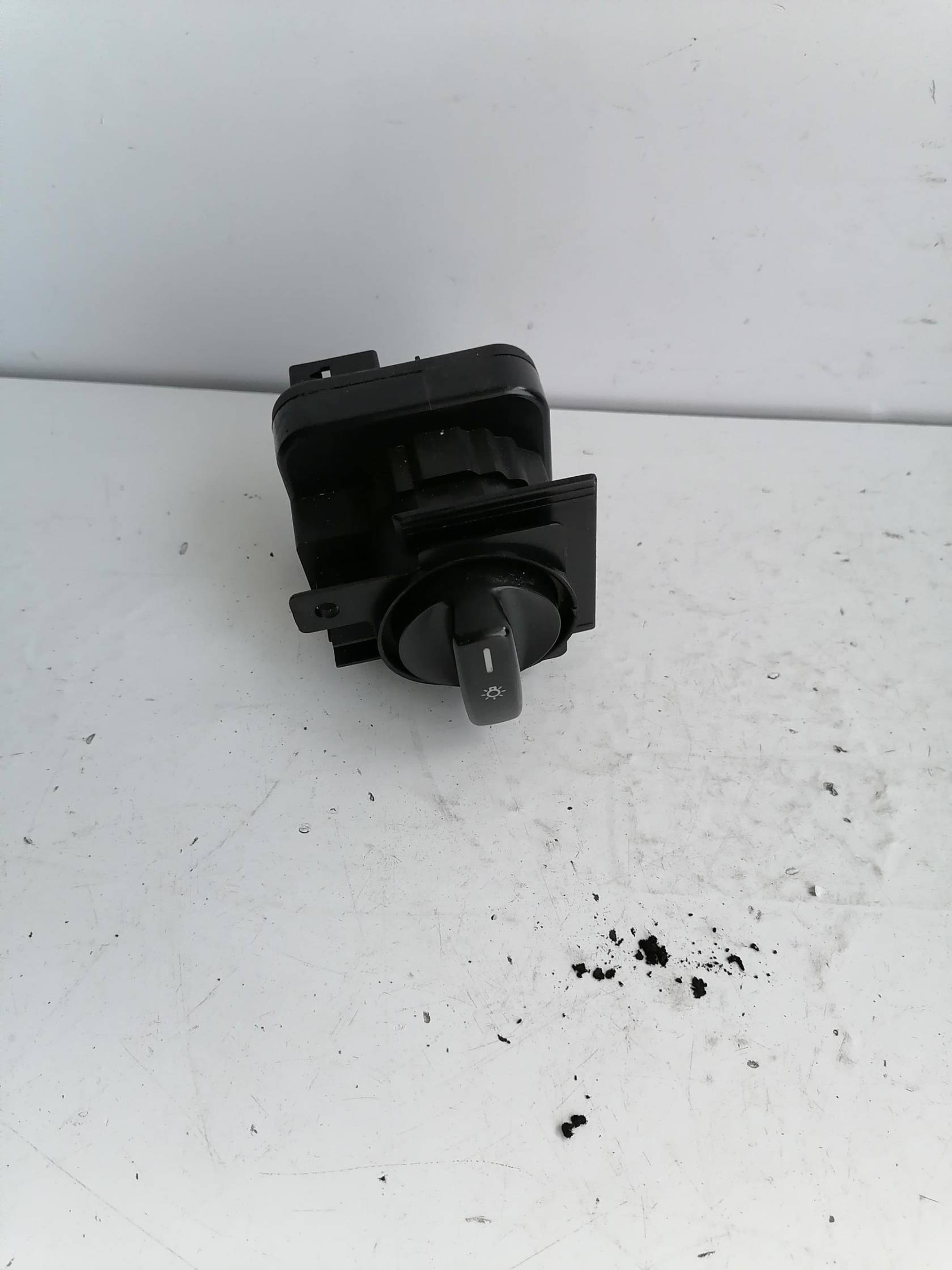 Interruttore blocco comando luci